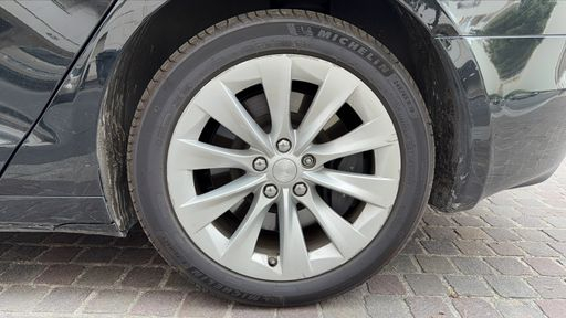 Tesla Model S AWD 100 kWh Dual Motor - Long Range – 2018 – 85187 km – Électrique – Boîte Automatique — photo 24