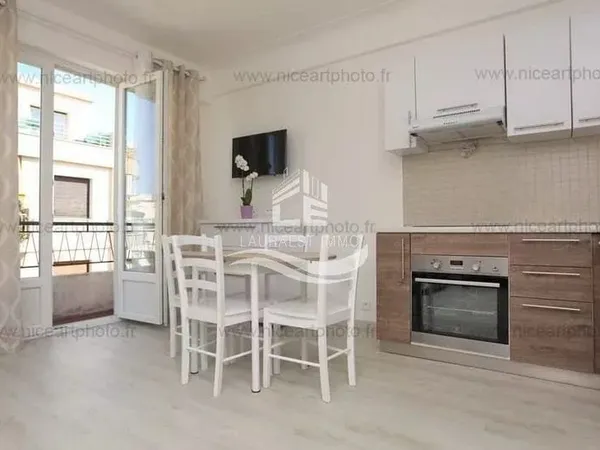 2 Piéces renové /Quartier de Fleurs