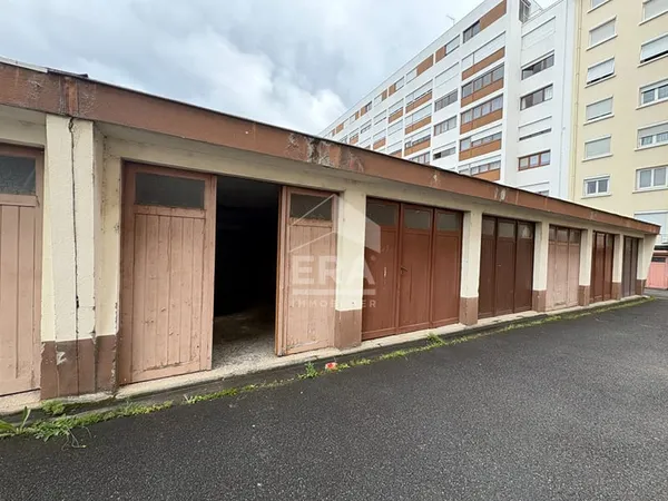 Garage 15.15 m2 proche Brauhauban
