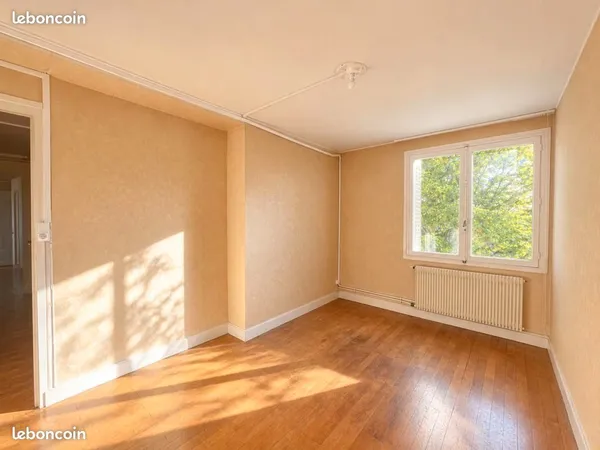 Appartement T4 - 80m² - Rue Germain Defresnes