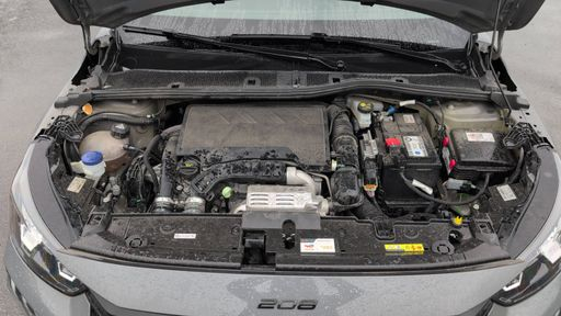 Peugeot 208 1.2 PureTech 100 - Style Edition – 2024 – 26220 km – Essence – Boîte Manuelle — photo 24