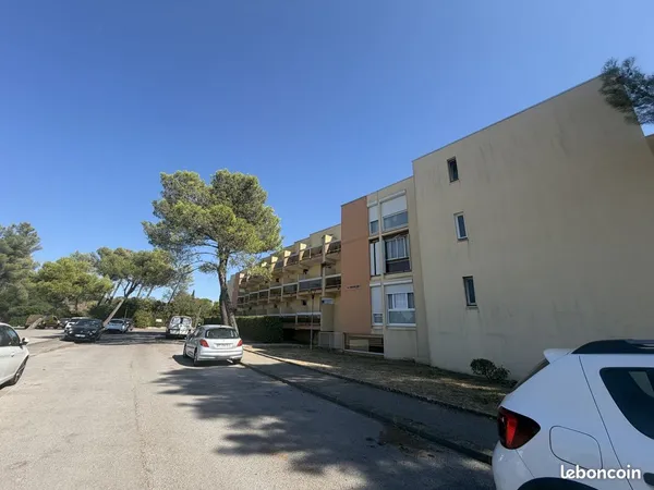 Studio 1 pièce 23 m²