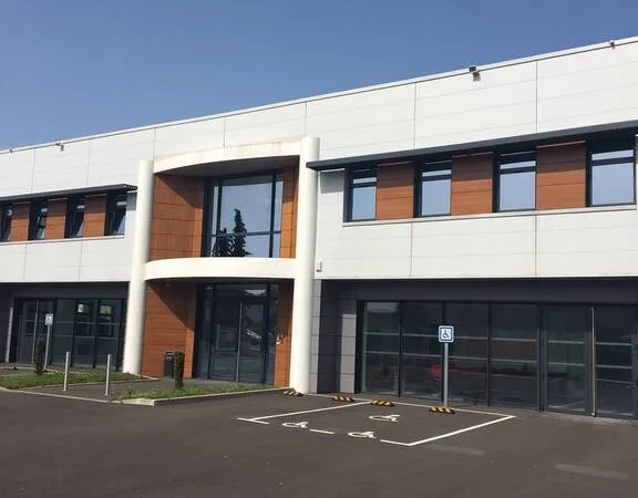 Bureau 170 m²