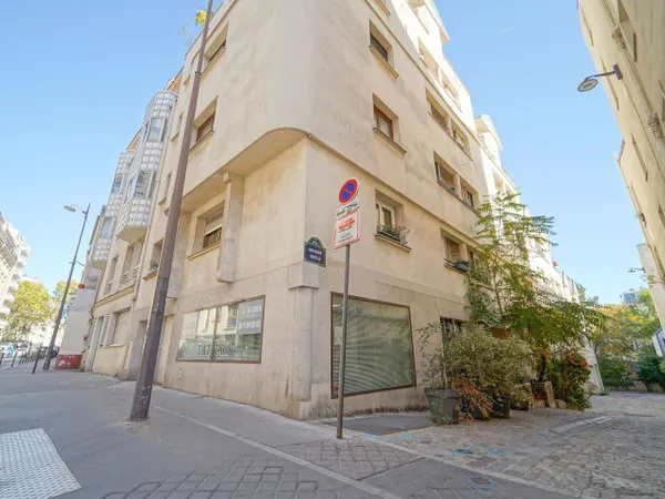 Boutique 2 pièces 80 m²