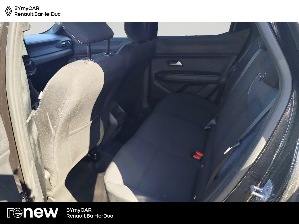 Dacia Duster Hybrid 140 — photo 12