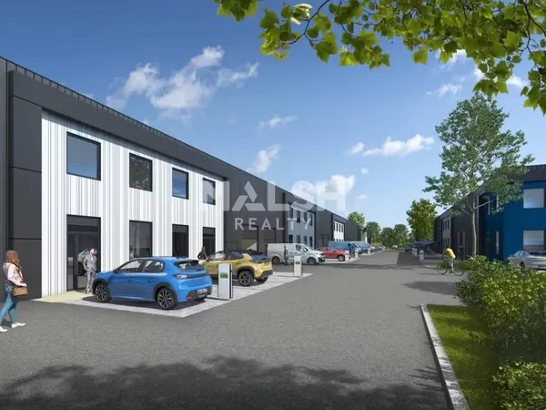 Vend locaux d'activités de 3759m² à Saint Rémy