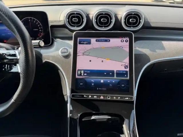 Mercedes Classe C 300 e hybrid eq berli — photo 10