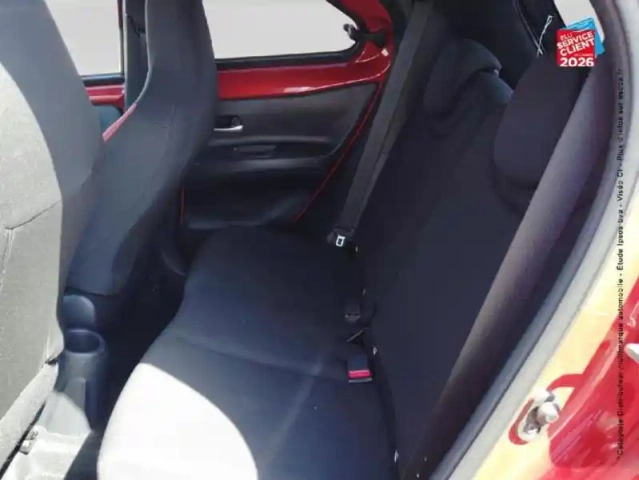 Toyota Aygo X 1.0 vvt-i 72ch design s-cvt my23 — photo 11