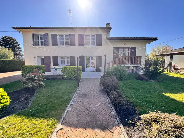 Maison 8 pièces 164 m²