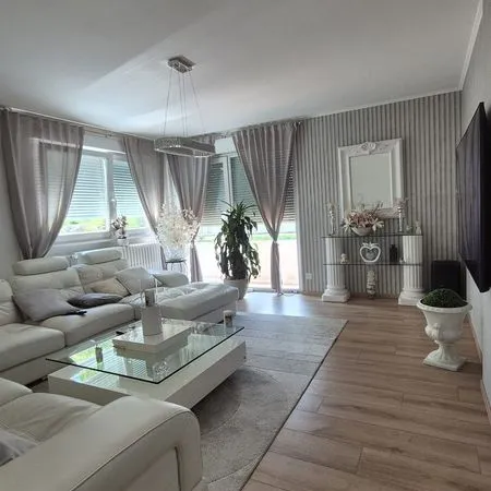 Appartement 6 pièces 160 m²
