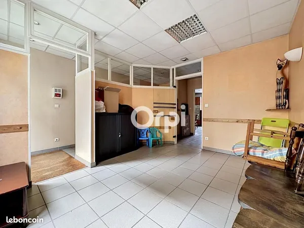 Commerce santé 45 m²