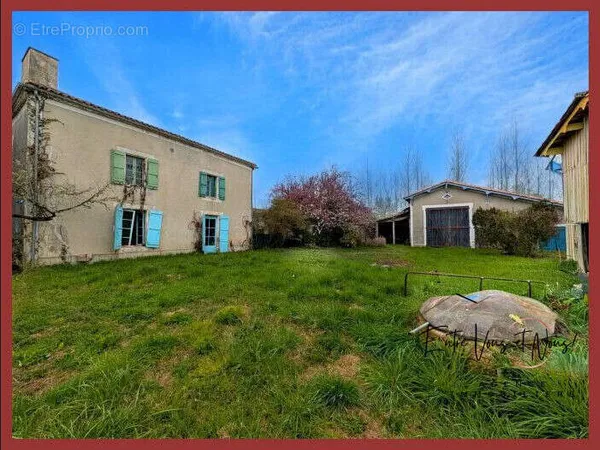 Maison 6 pièces 274 m² à vendre à Bazas (33430)