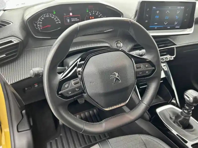Peugeot 208 puretech 100 s&amp;s bvm6 — photo 76