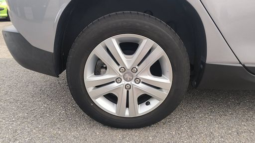 Peugeot 2008 1.2 Puretech 82 - Style – 2018 – 36718 km – Essence – Boîte Manuelle — photo 40