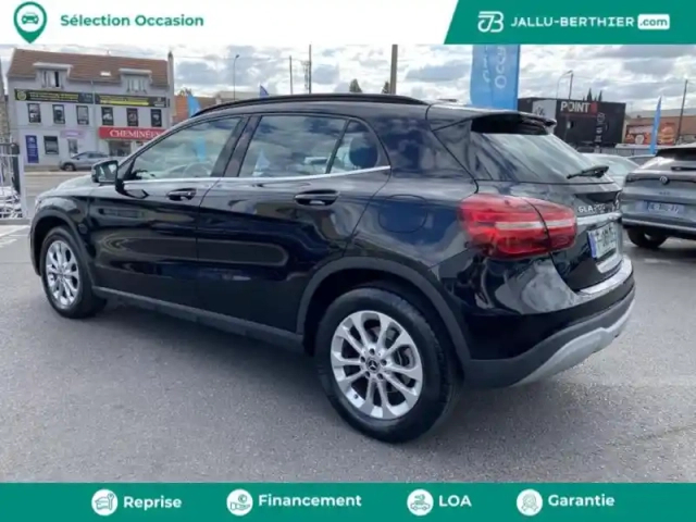 Mercedes Gla 200 inspiration 7g-dct — photo 3