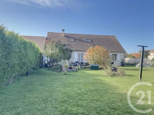 Maison 7 pièces 151 m²