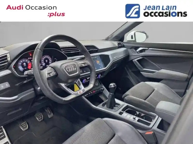 Audi Q3 sportback 35 tfsi 150 ch — photo 11