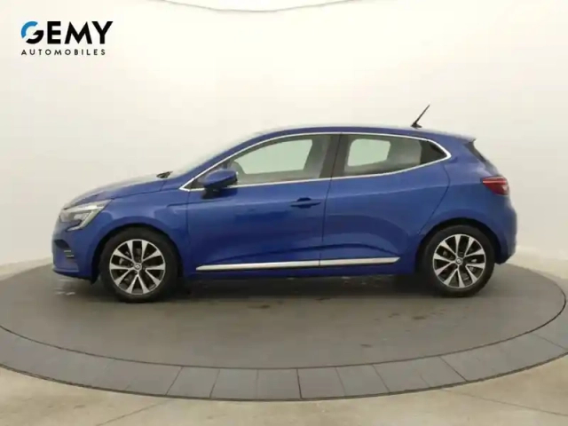 Renault Clio e-tech 140 - 21n — photo 40