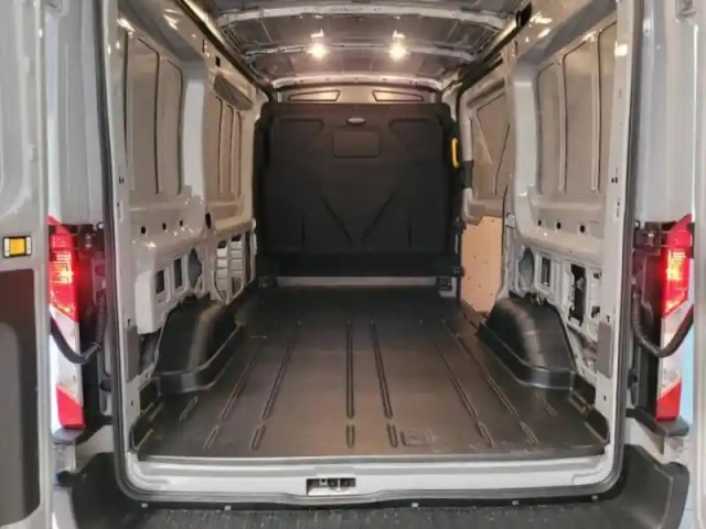 Ford Transit 2t fg pe 350 l2h2 135 kw batterie 75/68 kwh trend business — photo 8