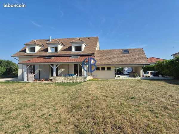 Maison 6 pièces 140 m²
