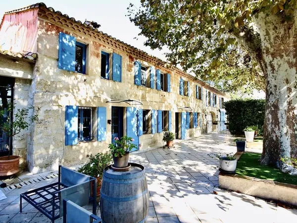 Maison 16 pièces 600 m²
