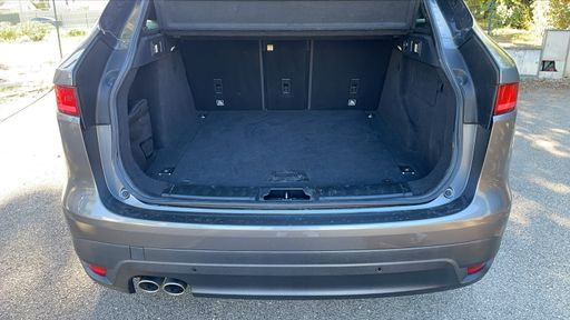 Jaguar F-Pace 2.0 D 180 AWD BVA8 - Portfolio – 2017 – 101417 km – Diesel – Boîte Automatique — photo 32