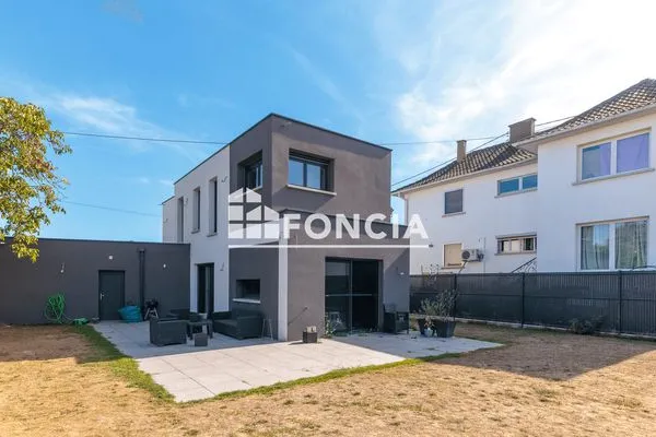 Maison 5 pièces 134 m²