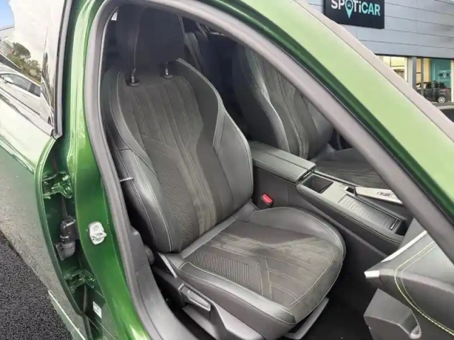 Peugeot 308 phev 180 e-eat8 gt — photo 9