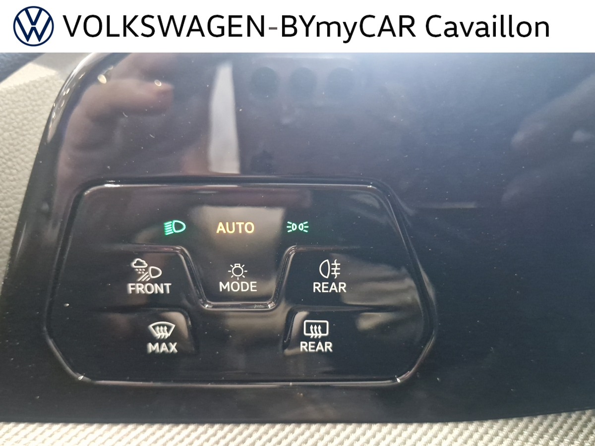 Volkswagen Golf 2.0 TDI 150 DSG7 — photo 32