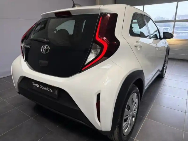 Toyota Aygo X 1.0 vvt-i 72ch dynamic my24 — photo 3