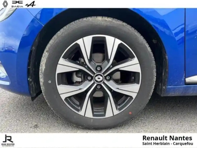 Renault Clio 1.0 tce 90ch evolution — photo 8