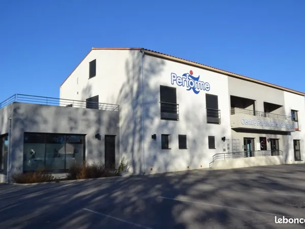 Location centre paramédical performe