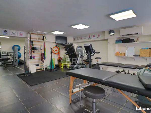 Local commercial 103 m² MARSEILLE