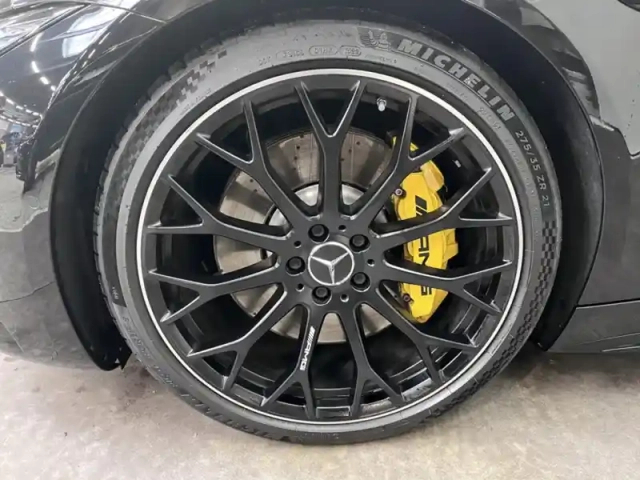Mercedes Cla amg 43 — photo 9