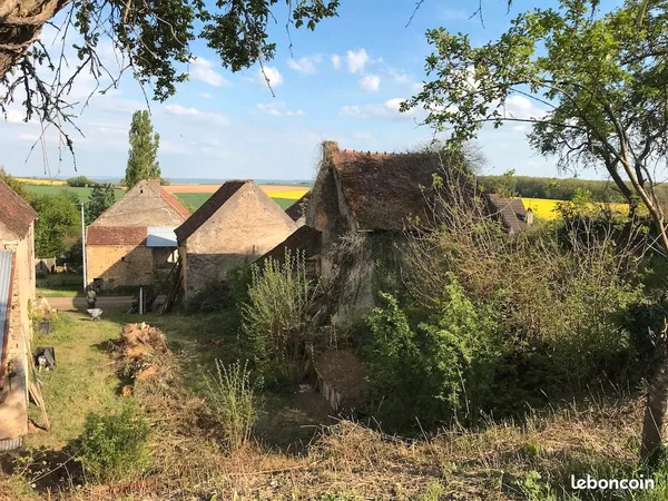 Ancienne ferme en pierres à renover