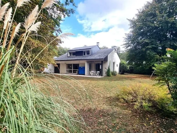 Maison 8 pièces 140 m²