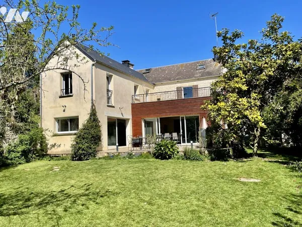 Maison 10 pièces 365 m²