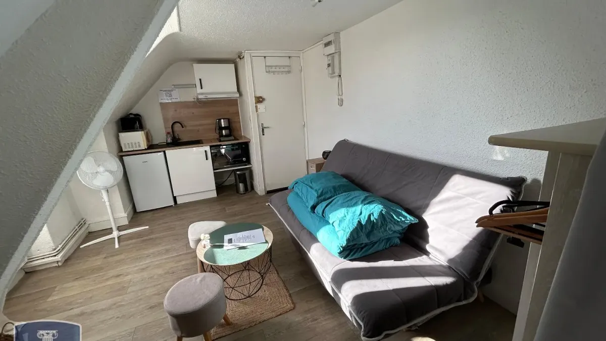 Photo 1