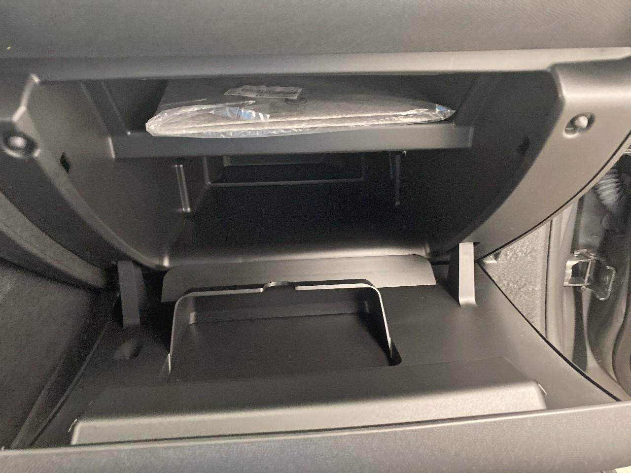 Citroën C4 hybride 136 e-dcs6 plus — photo 27