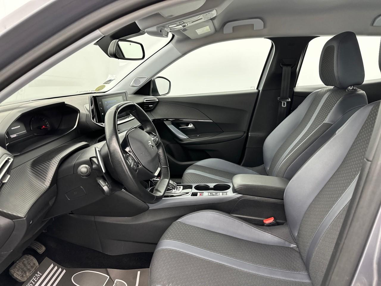 Peugeot 2008 bluehdi 130 s&s eat8 allure — photo 9