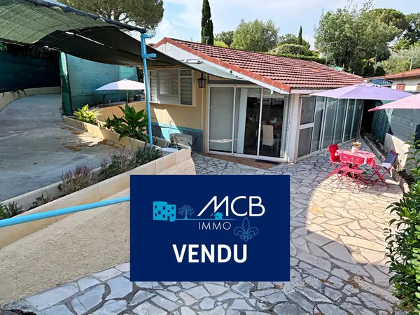 Chalet dans domaine avec piscine