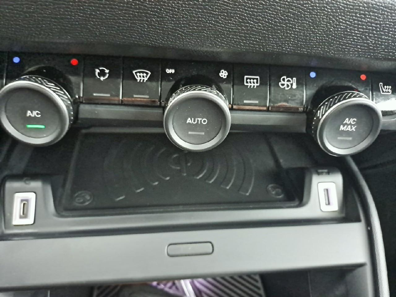 Citroën C4 puretech 130 s&s eat8 shine pack — photo 27