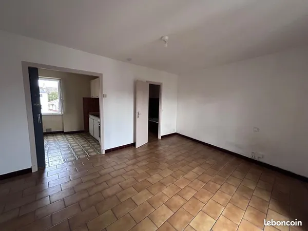 Studio 1 pièce 30 m²