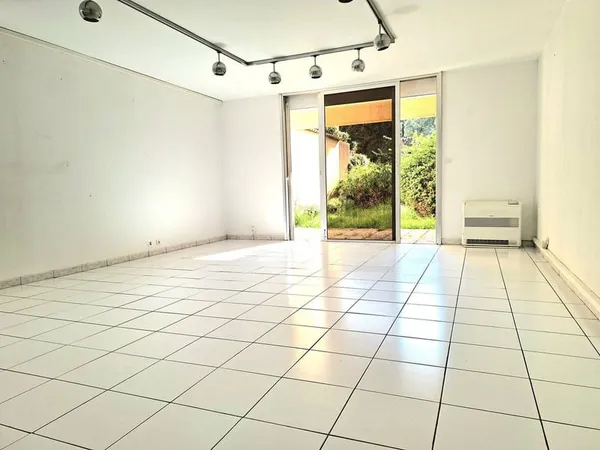 Bureaux 139 m²