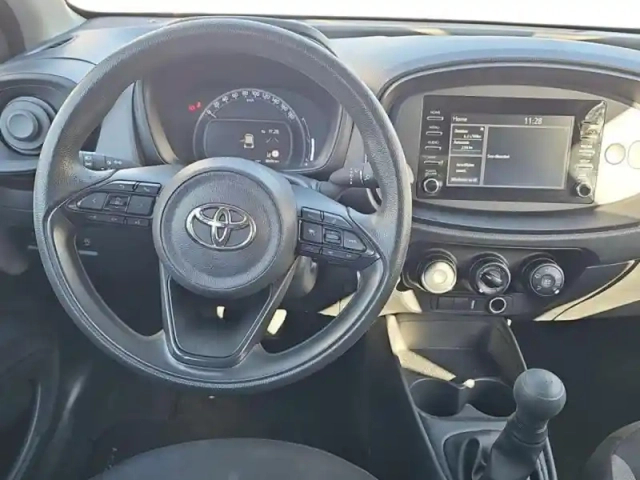 Toyota Aygo X 1.0 vvt-i 72ch active business my23 — photo 11