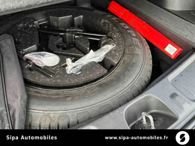 Jeep Compass 1.3 phev t4 240 ch 4xe eawd — photo 11