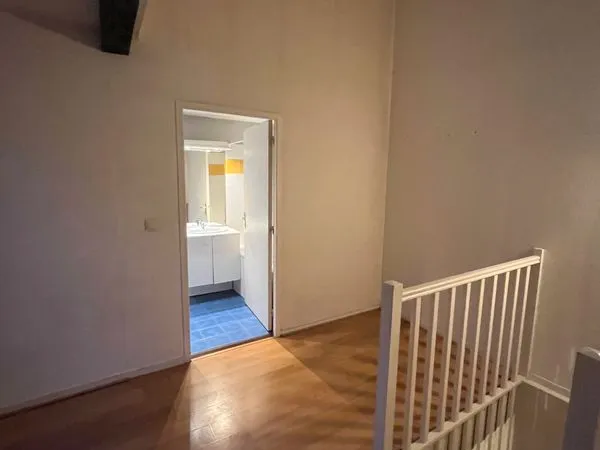 Deux pièce duplex a louer