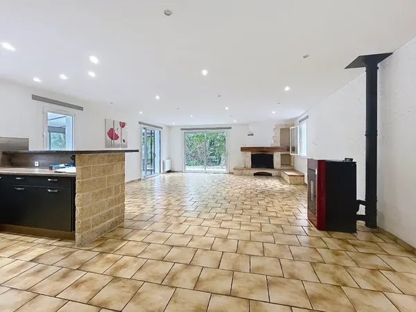 Maison 5 pièces 145 m²