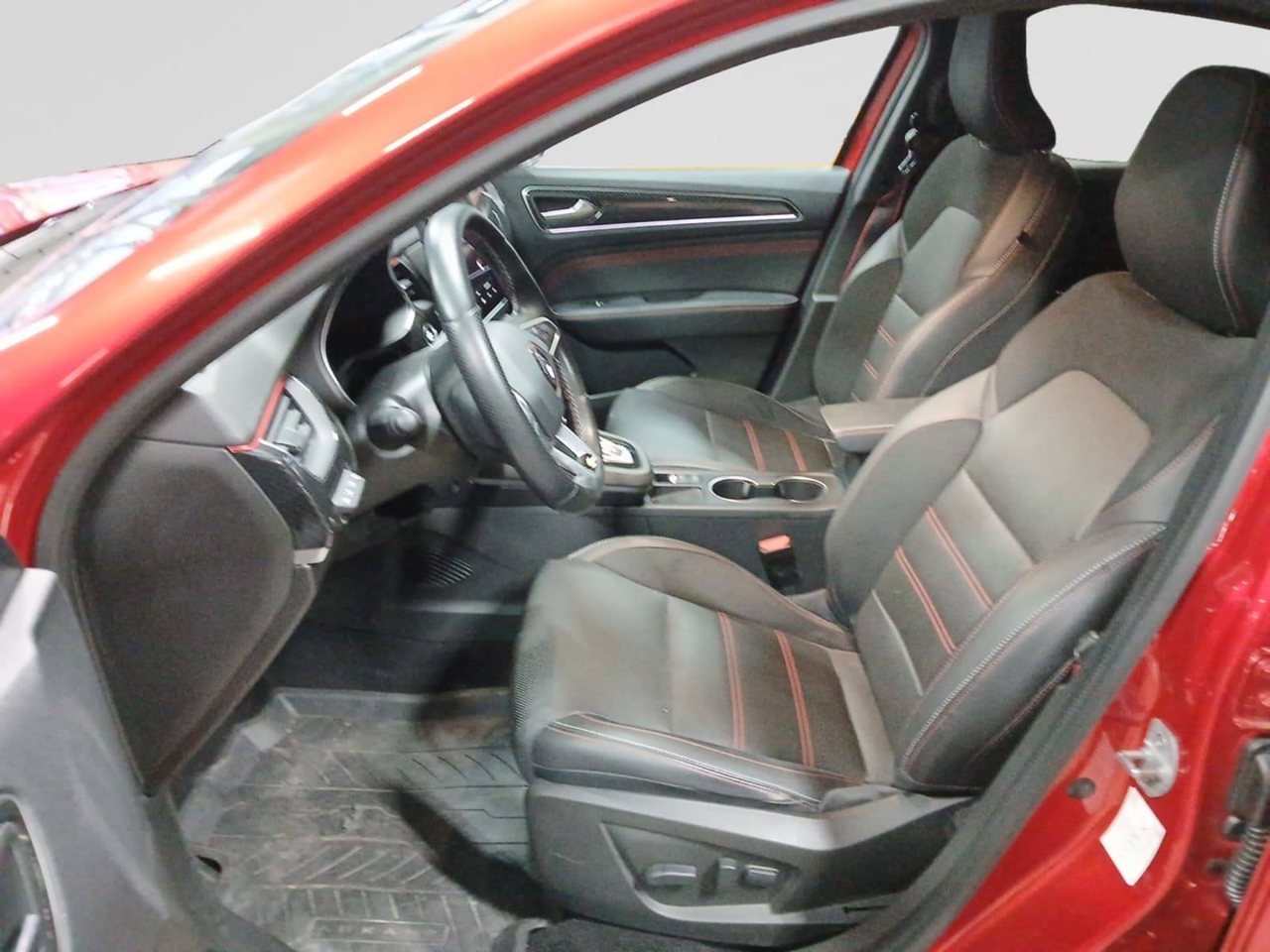 Renault Arkana E-Tech 145 - 21B — photo 10