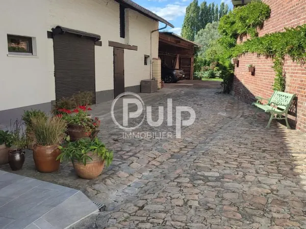 Ferme 10 pièces 160 m²